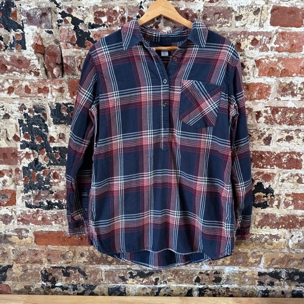 Carhartt Womens Medium 1/4 Button Pullover Flannel Shirt Blue Plaid long sleeve